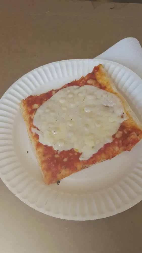 Provolone Pizza